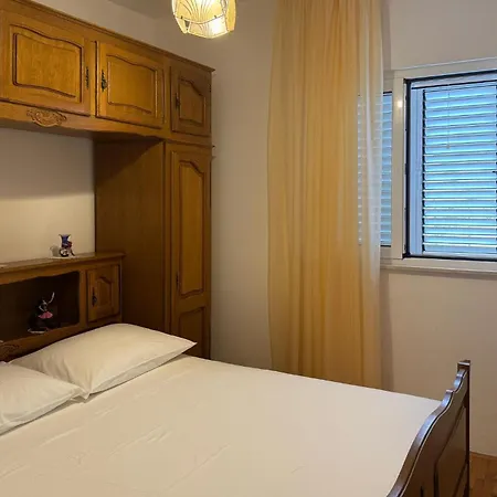 Daire Gorgeous In Okrug Gornji With Wifi Trogir